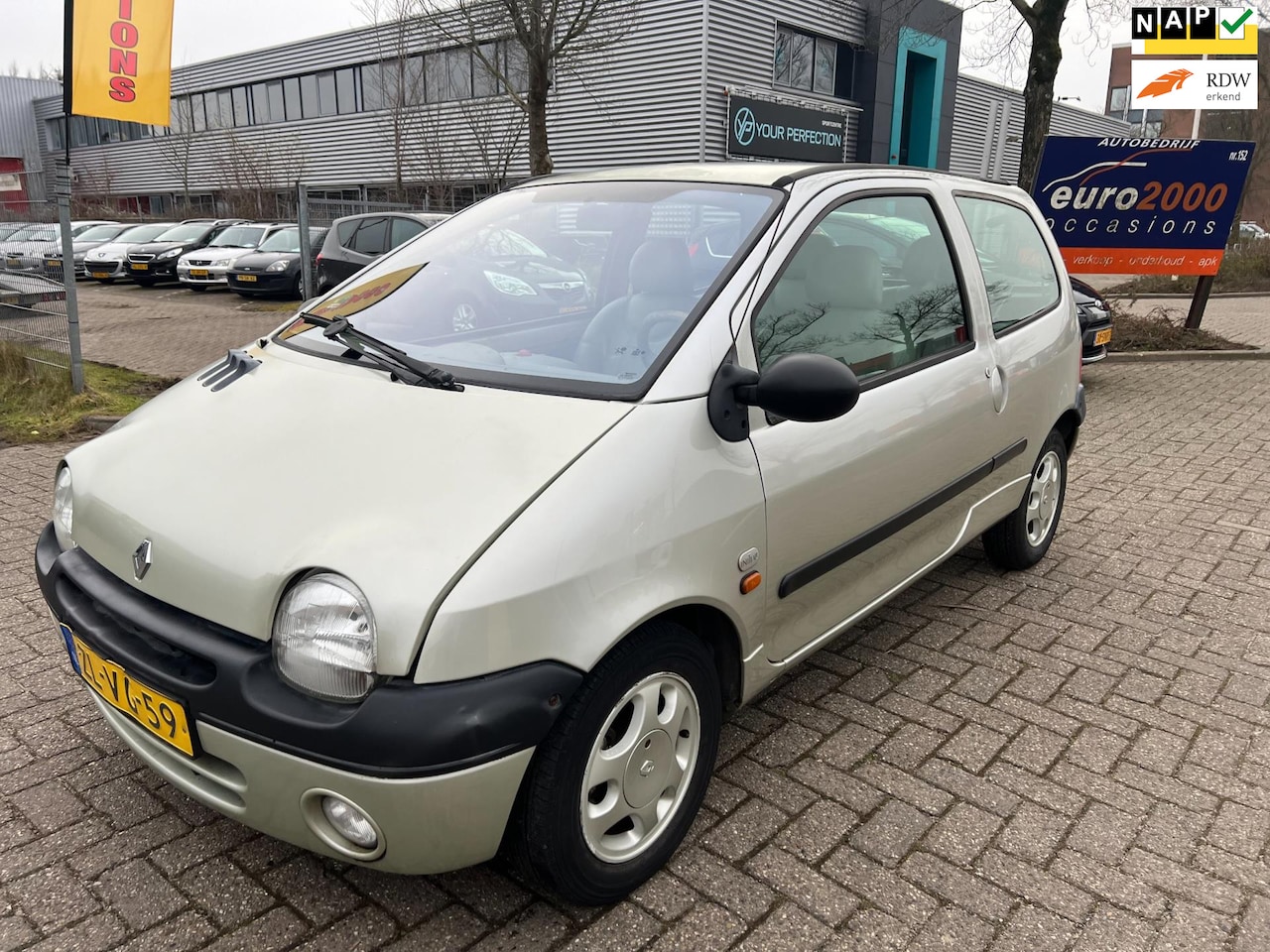 Renault Twingo - 1.2 Initiale - AIRCO - LEDER - ZONDAG OPEN ! - AutoWereld.nl