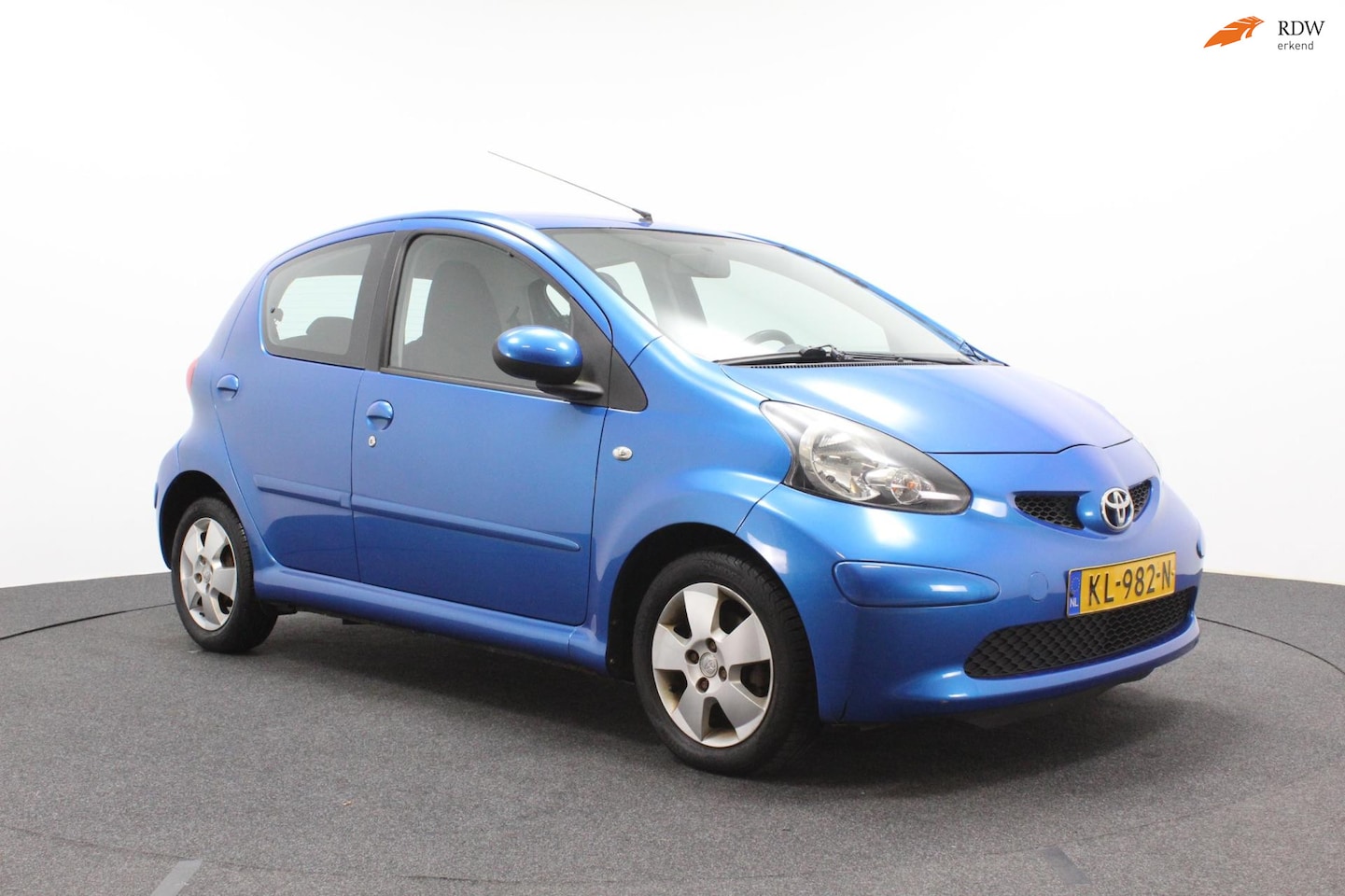 Toyota Aygo - 1.0-12V Comfort | Airco | Goed onderhouden | APK 02-2026 | Sportvelgen - AutoWereld.nl