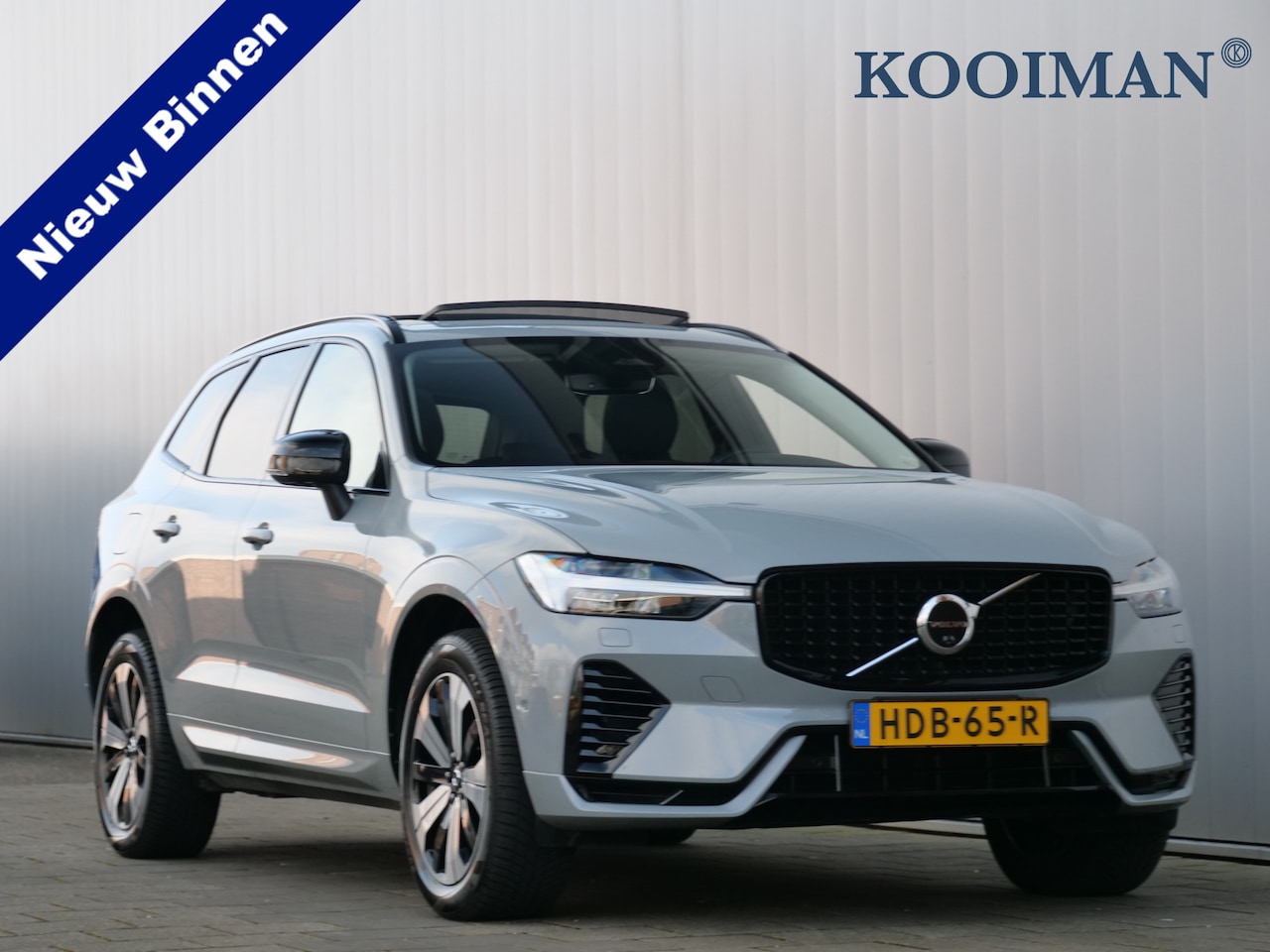 Volvo XC60 - 2.0 T6 350pk PHEV AWD Plus Dark Automaat Harman Kardon / Panoramadak / Leder / Camera - AutoWereld.nl