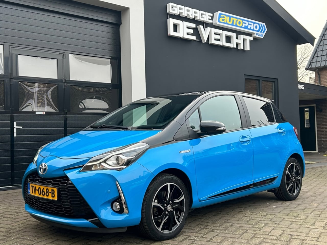 Toyota Yaris - 1.5 Hybrid SkyBlue PANA/AIRCO-ECC - AutoWereld.nl