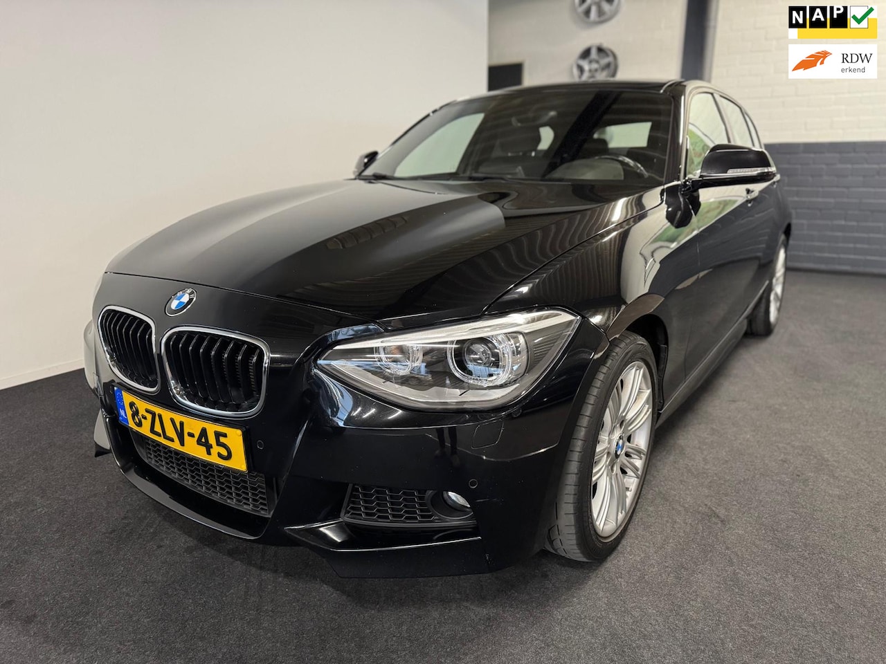 BMW 1-serie - BMW 1-SERIE 118i Executive M-Sportpakket / 170PK - AutoWereld.nl