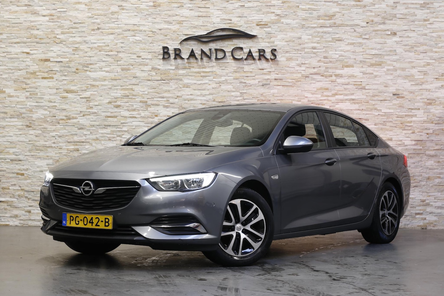 Opel Insignia Grand Sport - 1.5 Turbo EcoTec Online Edition | Camera | LED | NAP | ORIG. NL | 2E EIG. | - AutoWereld.nl