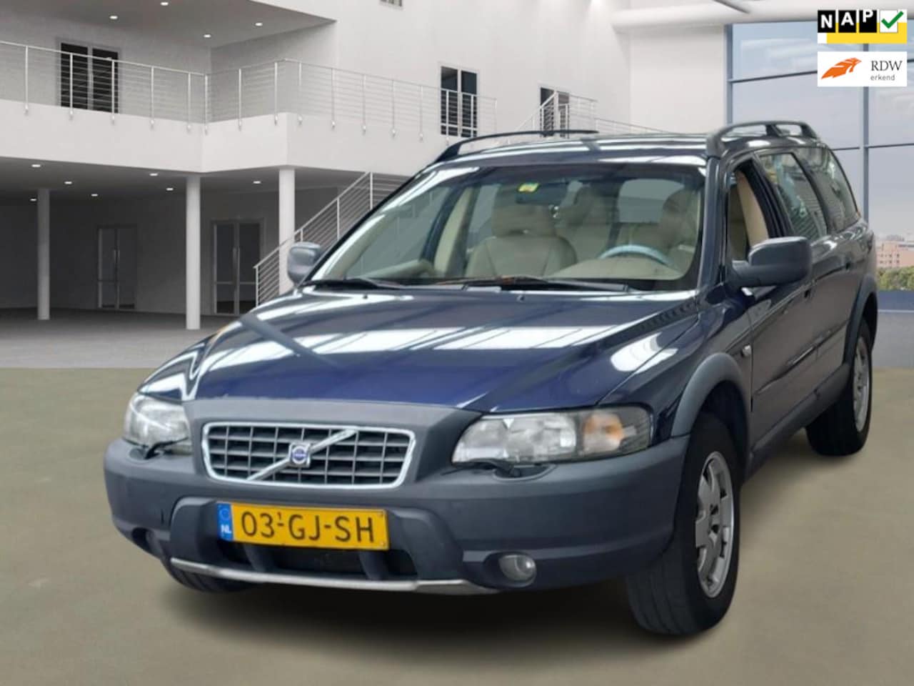 Volvo V70 Cross Country - 2.4 T Comfort Line 2.4 T Comfort Line - AutoWereld.nl