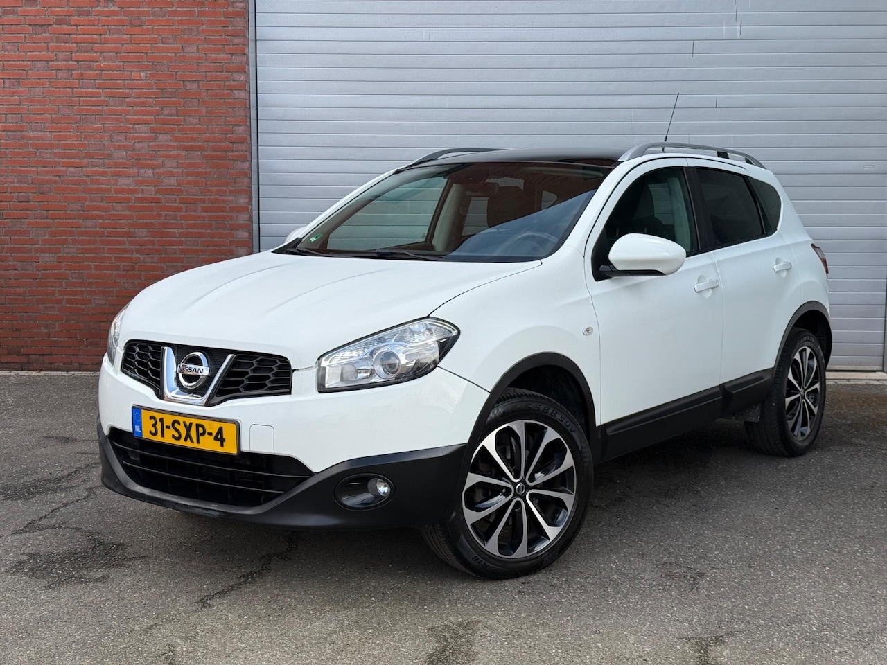 Nissan Qashqai - 2.0 Connect Edition 4WD| AUTOMAAT| NAVI| PANO - AutoWereld.nl