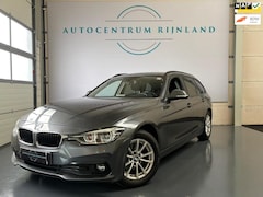 BMW 3-serie Touring - 318d High Executive 1 Jaar Garantie