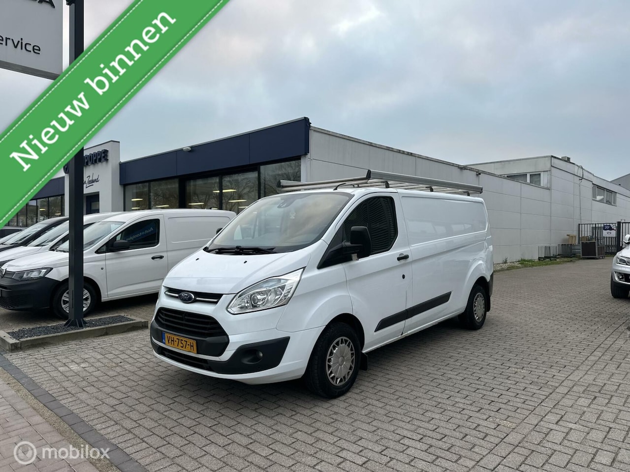 Ford Transit Custom - 290 2.2 TDCI L2H1 Ambiente ECOnetic 290 2.2 TDCI L2H1 Ambiente ECOnetic - AutoWereld.nl