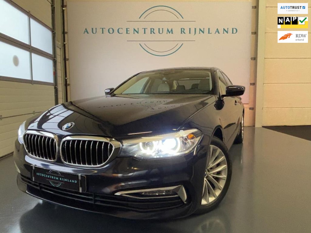 BMW 5-serie - 530i High Executive 1 Jaar Garantie - AutoWereld.nl