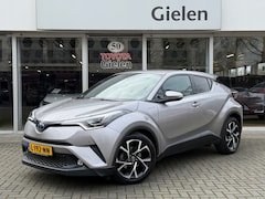 Toyota C-HR - 1.8 Hybrid Style | Dodehoekherkenning, Parkeersensoren, Navigatie, Stoel + Stuurverwarming