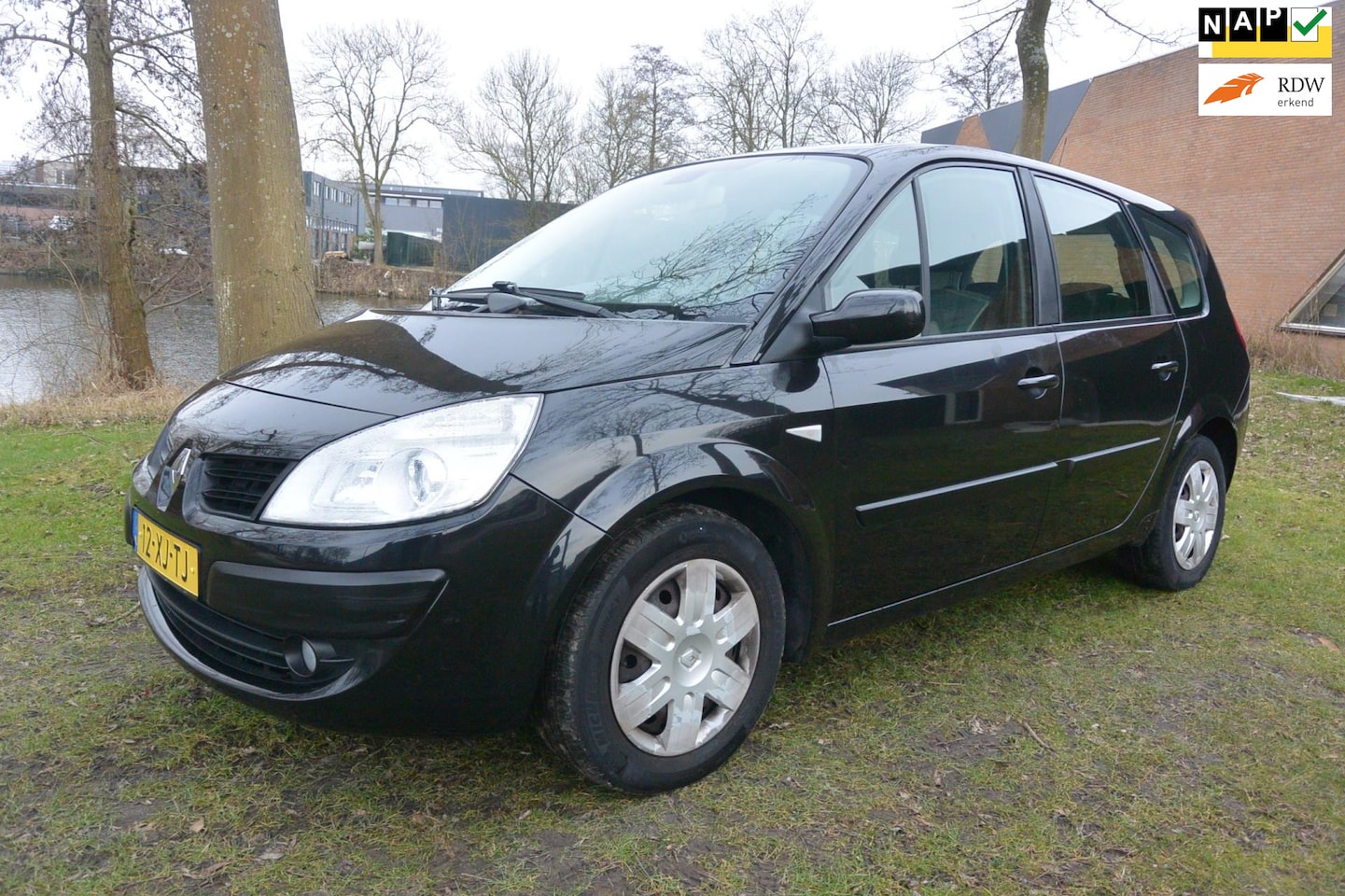 Renault Grand Scénic - 1.6-16V Business Line*airco*cruise*1ste eigenaar - AutoWereld.nl