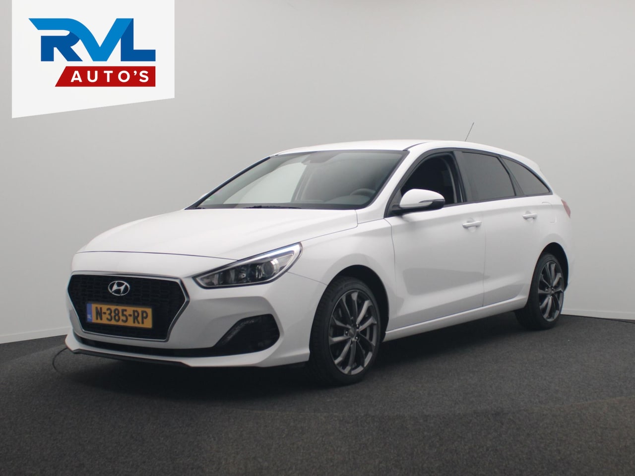 Hyundai i30 Wagon - 1.4 Comfort Navigatie Airco Cruise Lane/assist - AutoWereld.nl