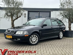 Volvo V40 - 1.8 Europa Nordic Leder Cruise Climate Trekhaak Sensoren