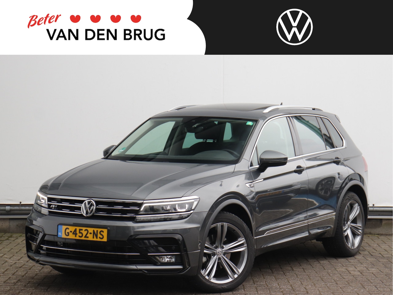 Volkswagen Tiguan - 1.5 TSI ACT Highline | Panorama dak | Wegklapbare trekhaak (1800kg) | LED+ | R-Line ex. | - AutoWereld.nl