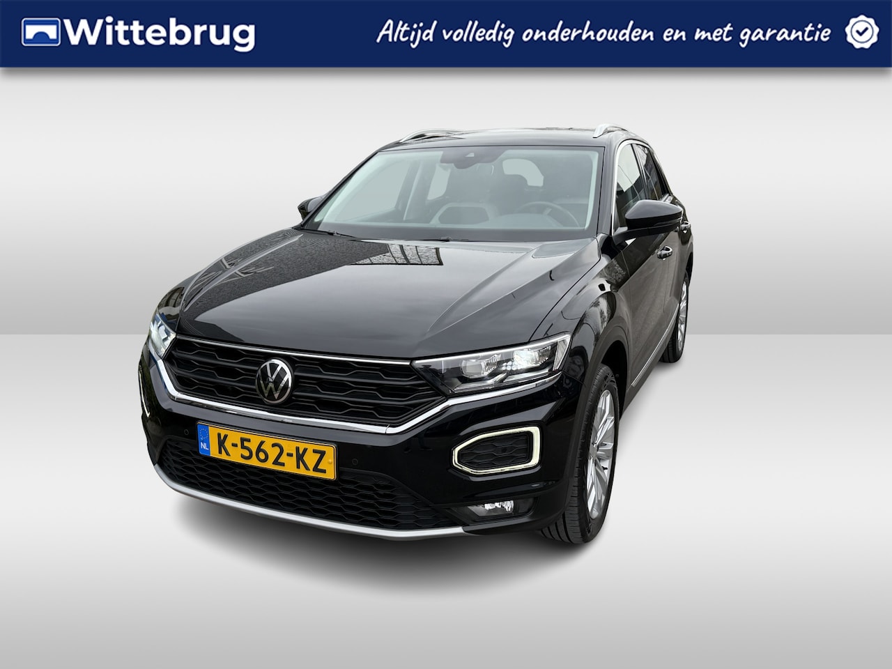 Volkswagen T-Roc - 1.5 TSI Sport / NAVI / APP.Connect / 17'LMV / CAMERA - AutoWereld.nl