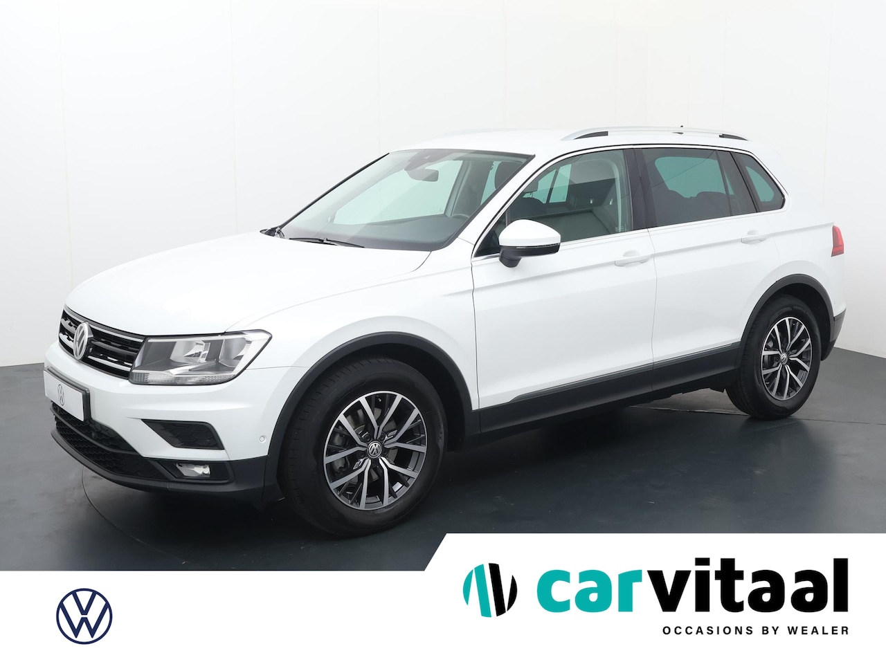 Volkswagen Tiguan - 1.5 TSI ACT Comfortline Business | 150 PK | Automaat | El. achterklep | Achteruitrijcamera - AutoWereld.nl