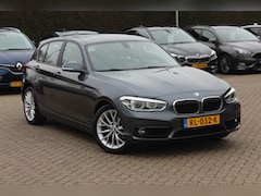 BMW 1-serie - 118i Corporate Lease Exe. / Trekhaak / Camera / Leder / Navigatie / 17'' / Parkeerhulp V+A