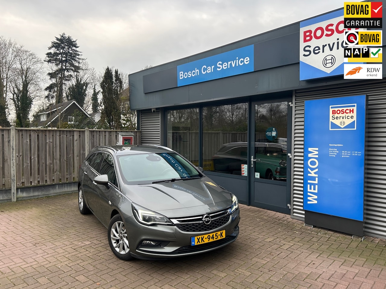 Opel Astra Sports Tourer - Innovation 1.4T (125PK) Airco ECC, Navi, Elek. A-Klep, LM velgen, Trekhaak - AutoWereld.nl