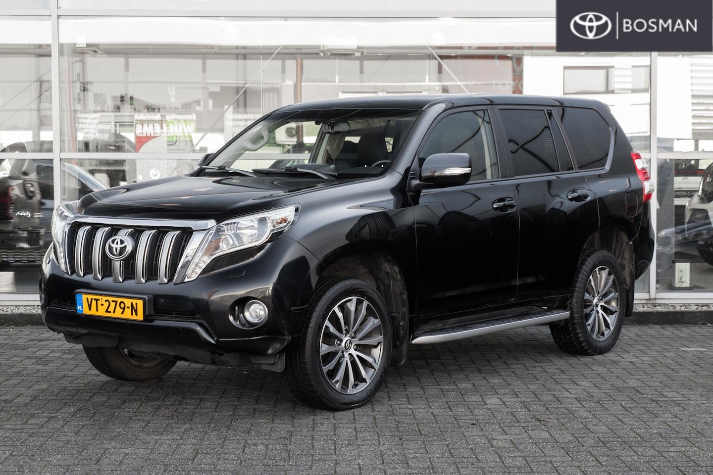 Toyota Land Cruiser - 2.8 D-4D 177pk BE Aut. SX - AutoWereld.nl