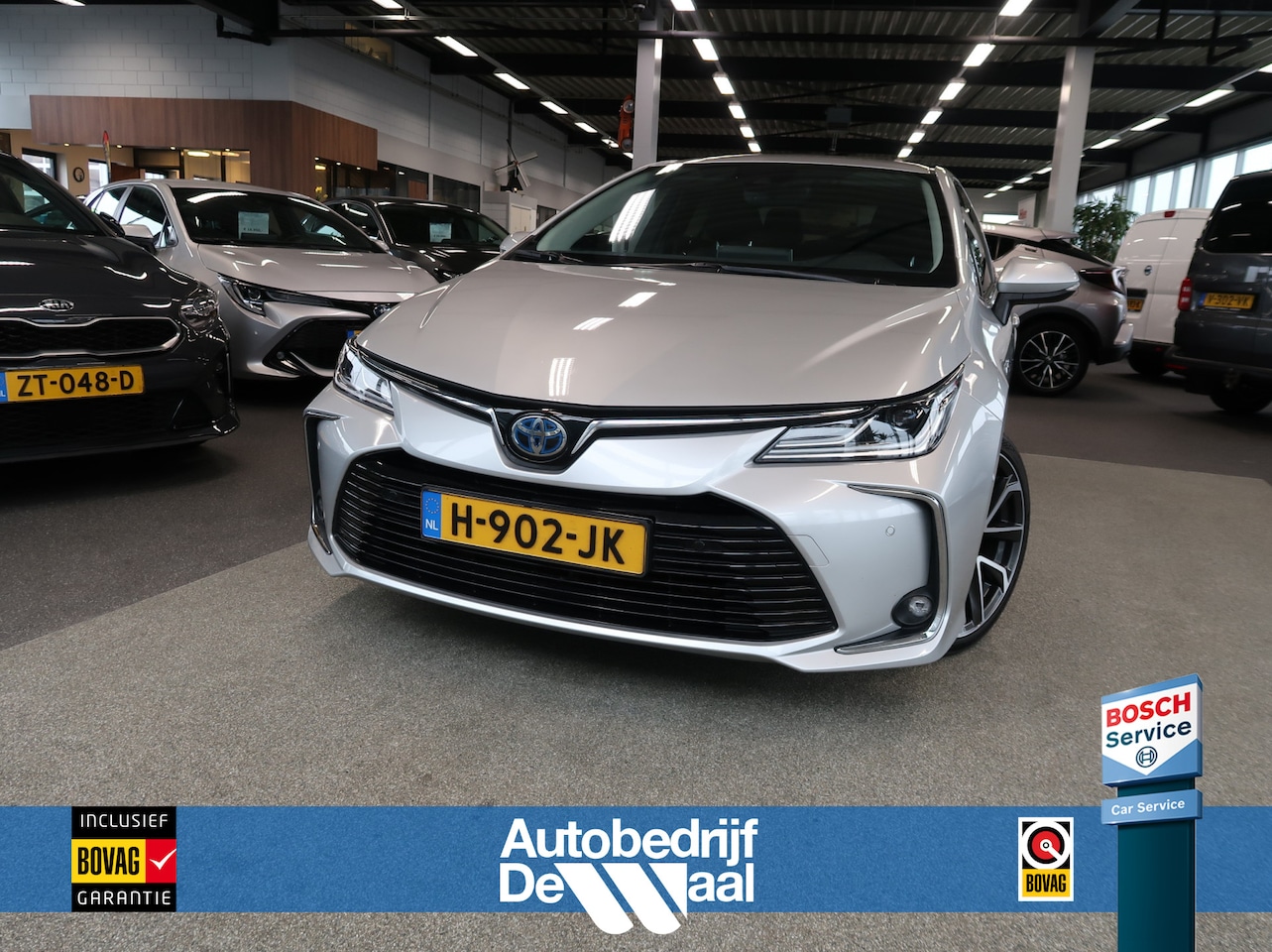 Toyota Corolla - 1.8 Hybrid Executive LEDER/HUD/KEYLESS/18INCH/WINTERPACK - AutoWereld.nl