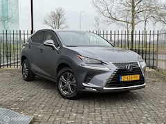 Lexus NX - 300h AWD Premium | Pano | Leer | Stoelverwarming