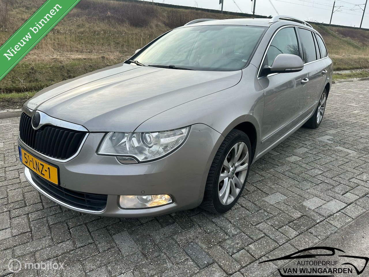 Skoda Superb Combi - 1.8 TSI,Automaat,Vol Leder,Navigatie,LM V - AutoWereld.nl