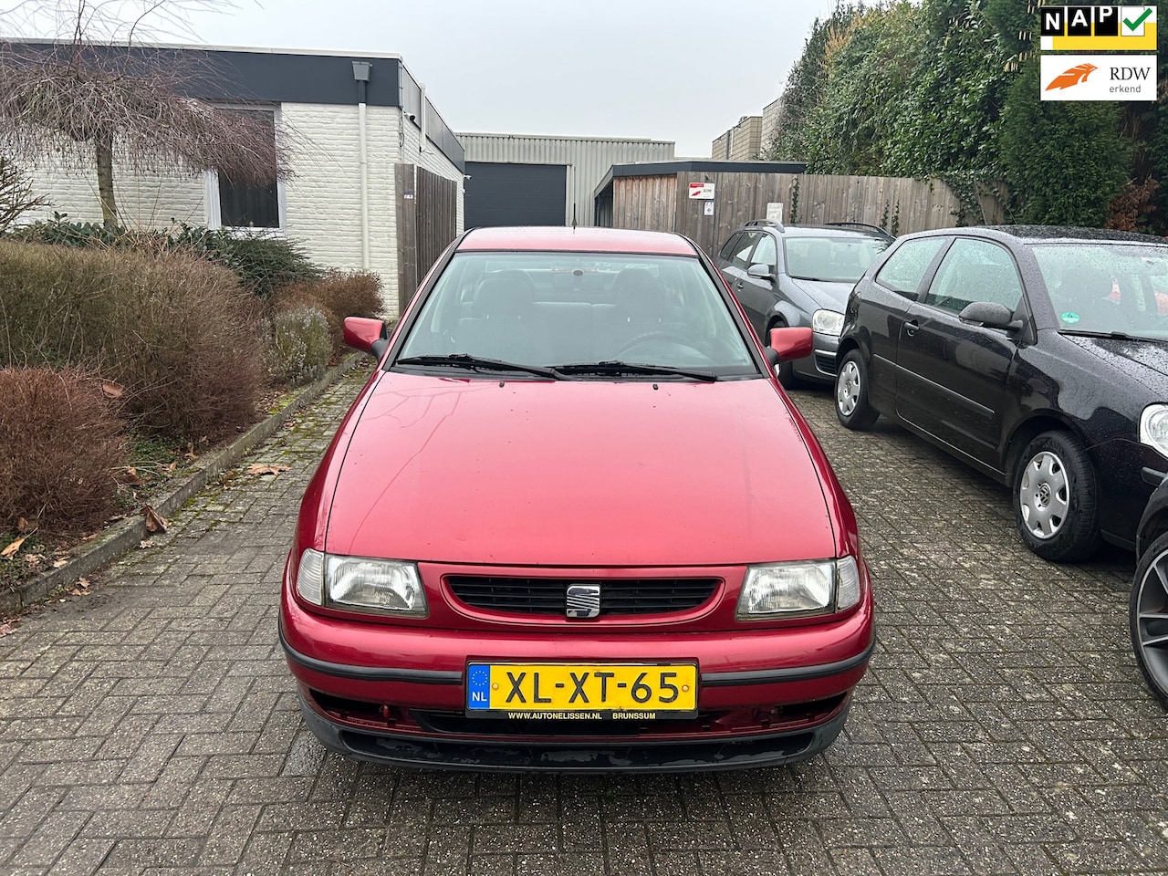 Seat Cordoba - 1.6i Vigo 1.6i Vigo - AutoWereld.nl