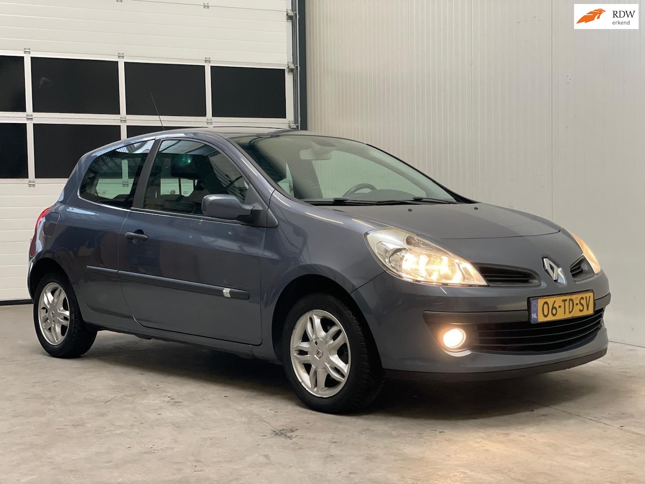 Renault Clio - 1.4-Benzine | APK 02.2026! | Airco | Top staat! - AutoWereld.nl