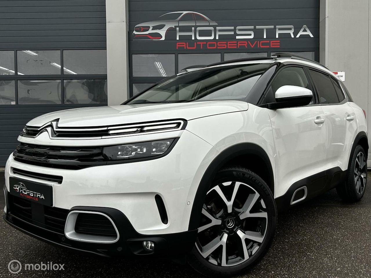 Citroën C5 Aircross - 1.6 PureTech Shine Pano Trekhk 181pk Aut. Apple-carplay - AutoWereld.nl