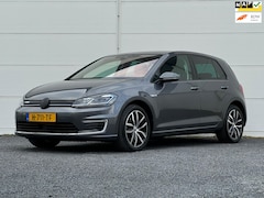 Volkswagen e-Golf - Org NL Virtual Keyless Cam Leer Stoelverwarming Lane assist Dodehoekdetectie Warmtepomp