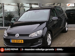 Volkswagen Golf - 1.4 TSI Highline DEALER OND. NL-AUTO NAP