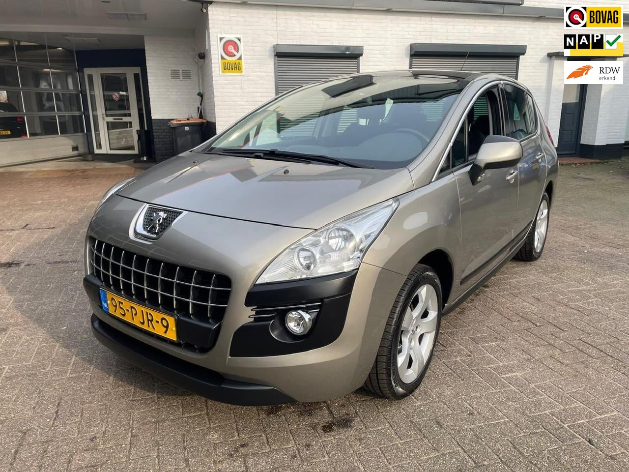 Peugeot 3008 - 1.6 VTi ST 1.6 VTi ST - AutoWereld.nl