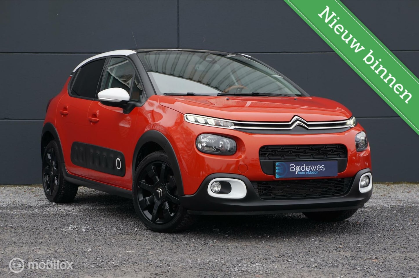 Citroën C3 - 1.2 PureTech S&S Shine EAT6 Aut Cruise DAB Leuk ! - AutoWereld.nl