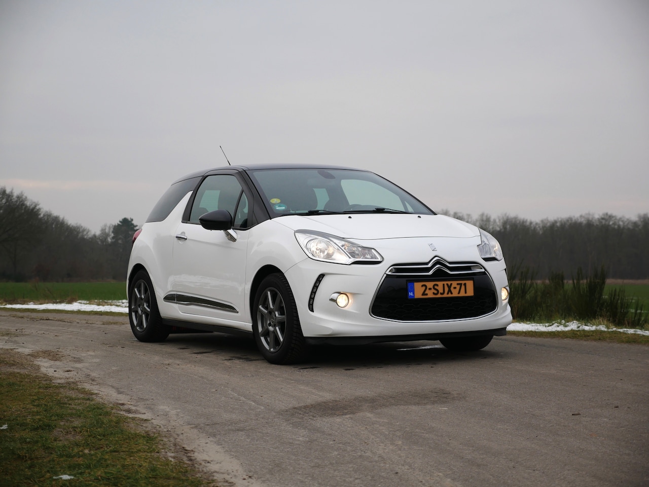 Citroën DS3 - 1.6 e-HDi Business Super onderhouden | Netjes! - AutoWereld.nl