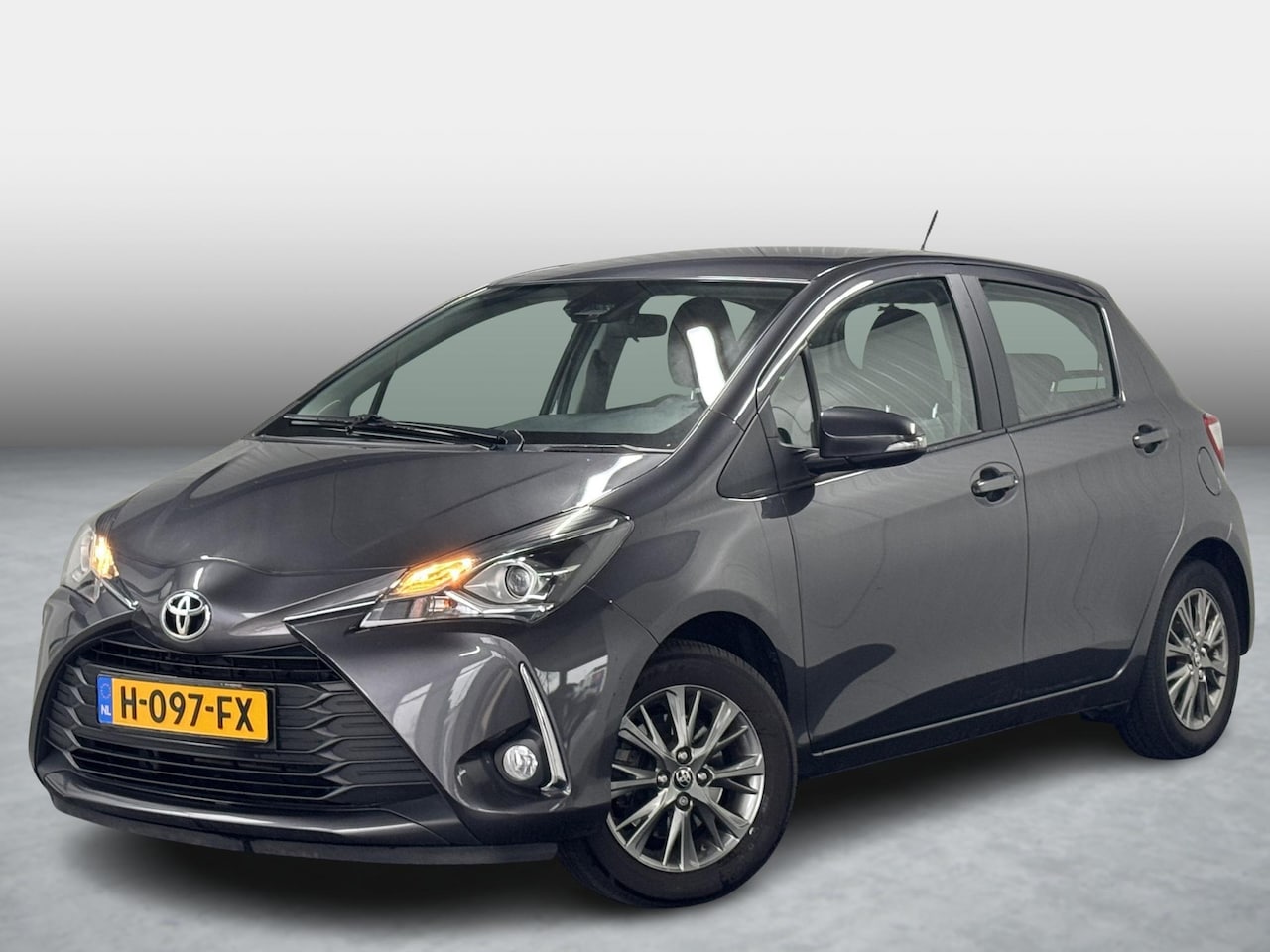 Toyota Yaris - 1.5 VVT-i Dynamic 1.5 VVT-i Dynamic - AutoWereld.nl