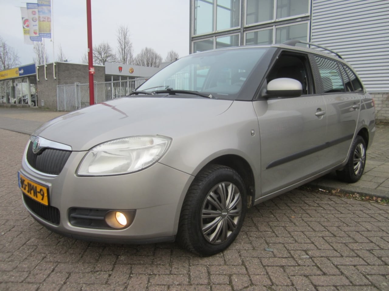 Skoda Fabia Combi - 1.4-16V Ambition 1.4-16V Ambition - AutoWereld.nl