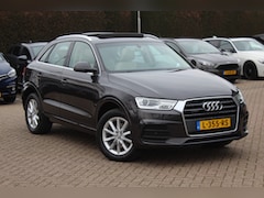 Audi Q3 - 2.0 TFSI quattro Design Pro Line Plus / Panoramadak / Camera / Leder / 17'' / Keyless / El