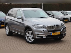 BMW X5 - xDrive40e High Executive / Camera / Leder / Navigatie / 19'' / Treeplanken / Softclose / S