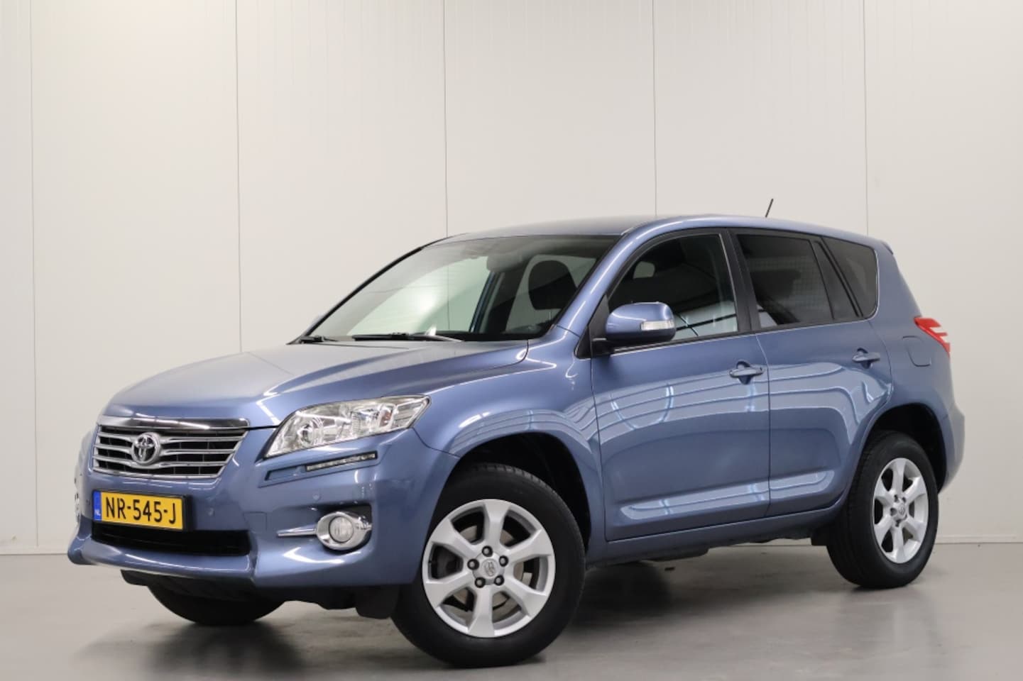 Toyota RAV4 - 2.0 VVT-i Dynamic 2.0 VVTi Dynamic - AutoWereld.nl