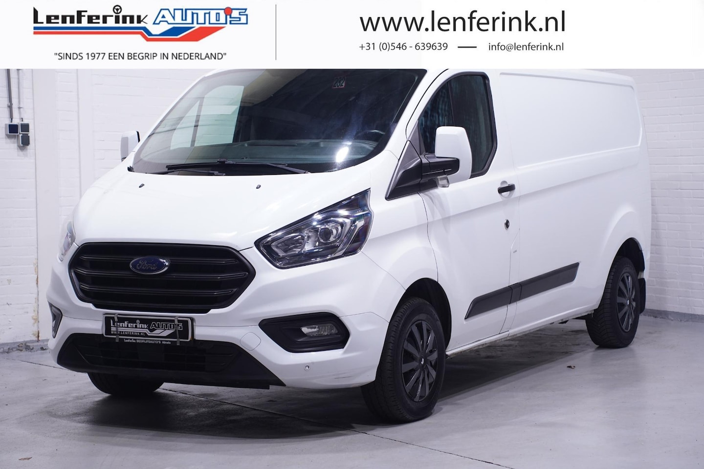 Ford Transit Custom - 2.0 TDCi 105 pk L2H1 Airco, Trekhaak 2.800 kg Cruise Control, Laadruimte Pakket, PDC V+A, - AutoWereld.nl