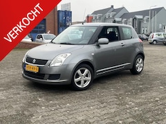 Suzuki Swift - 1.3 , AIRCO, LMV all season banden nwe APK