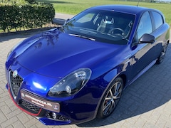 Alfa Romeo Giulietta - 1.750 Turbo Veloce 65.877 km Sport stoelen / Navigatie/ Xenon / Bose