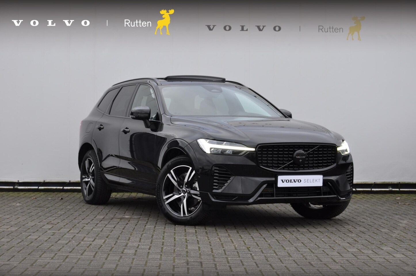 Volvo XC60 - T6 Plug-in hybrid AWD Plus Black Edition Long range / Adaptieve cruise control / Panoramad - AutoWereld.nl