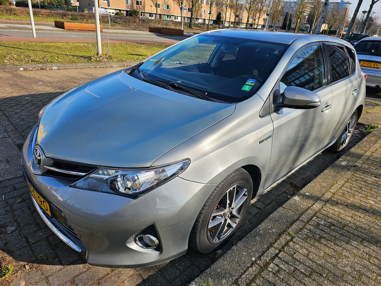 Toyota Auris - 1.8 Hybrid Lease Top 5 editie - AutoWereld.nl