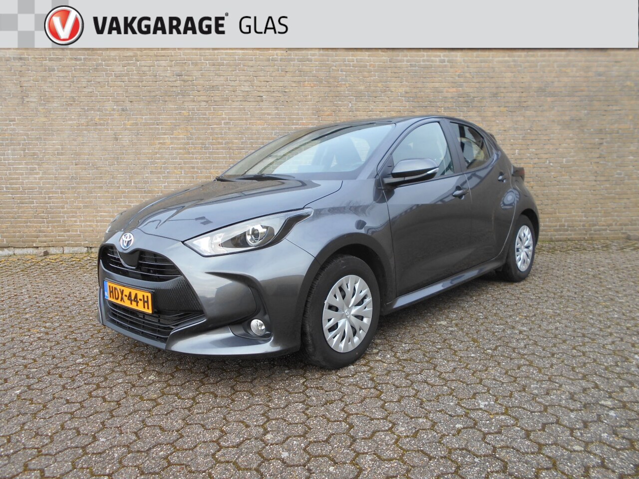 Toyota Yaris - 1.5 Hybrid 116pk Automaat Active Camera / Apple carplay - AutoWereld.nl