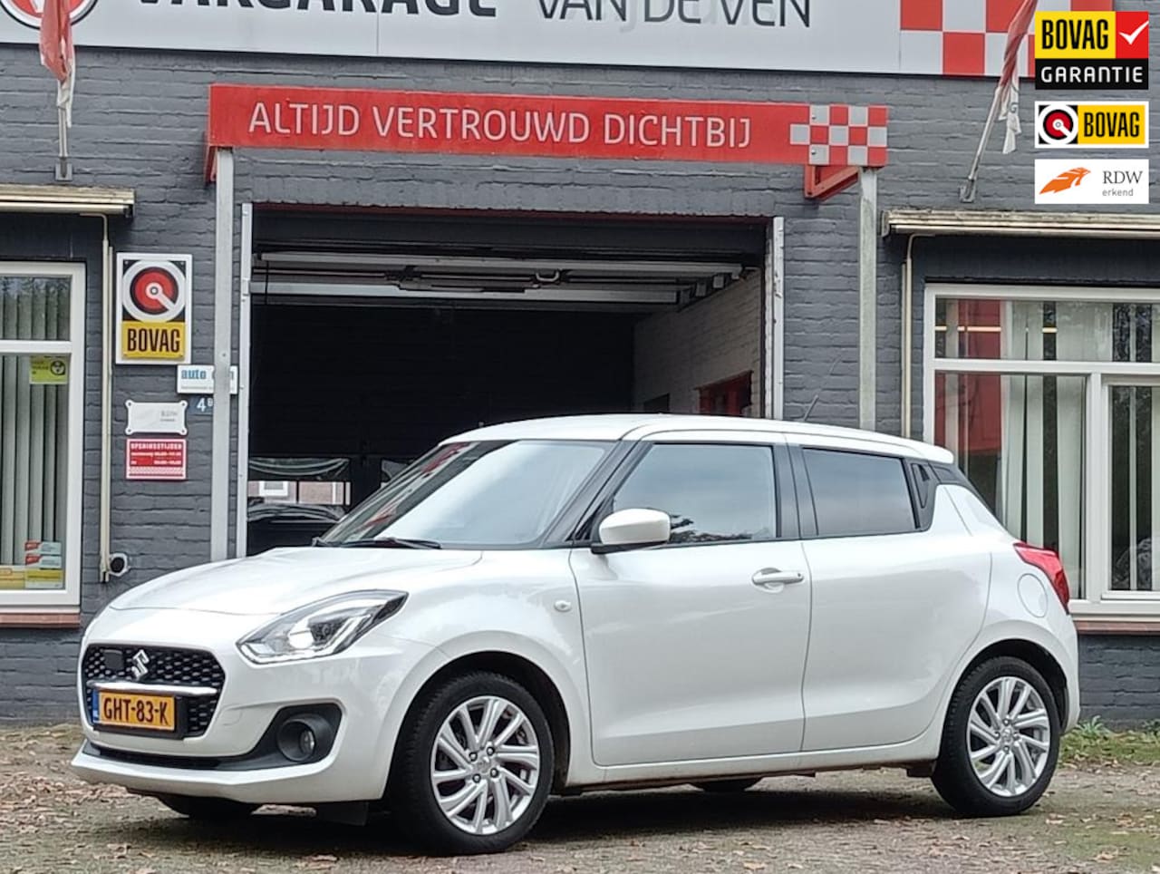 Suzuki Swift - 1.2 Select Smart Hybrid 1.2 Select Smart Hybrid, Kleur Parelmoer, Automaat, ad Cruise,CarPlay Stoel verw, RIJKLAAR - AutoWereld.nl