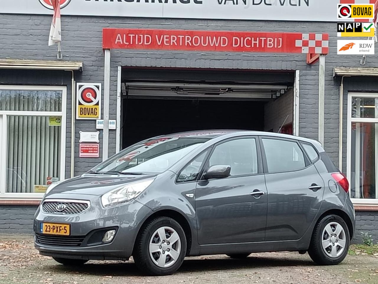 Kia Venga - 1.4 CVVT Seven 1.4 CVVT Seven, Nav, CruiseControl, Trekhaak, RIJKLAAR PRIJS - AutoWereld.nl