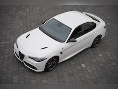 Alfa Romeo Giulia - 2.9 V6 Quadrifoglio