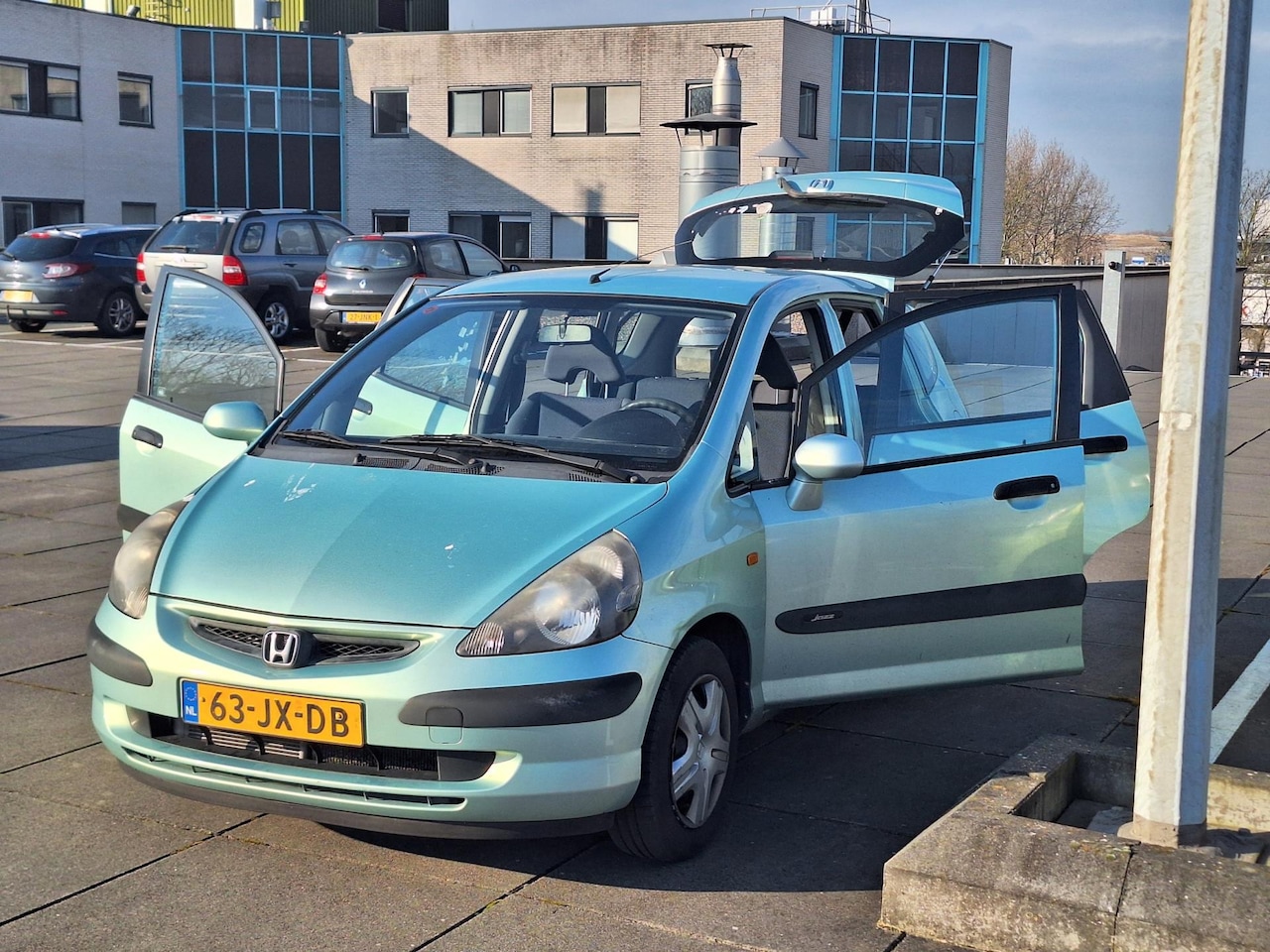 Honda Jazz - € 950,-1.4 LS Airco Apk 07/2025 - AutoWereld.nl