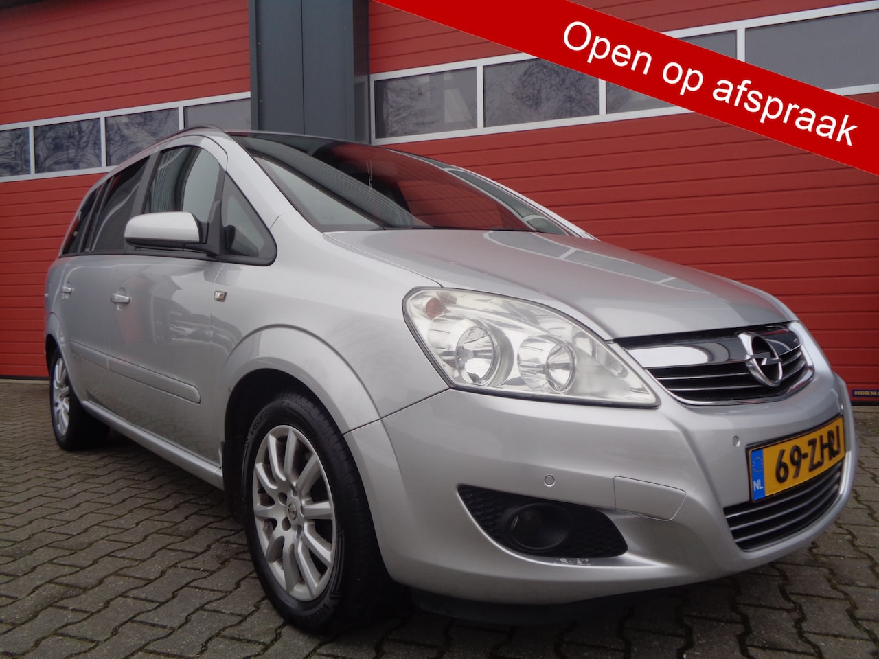 Opel Zafira - 1.6 Temptation 1.6 Temptation,Airco,Cruise,Navi,Trekhaak! - AutoWereld.nl