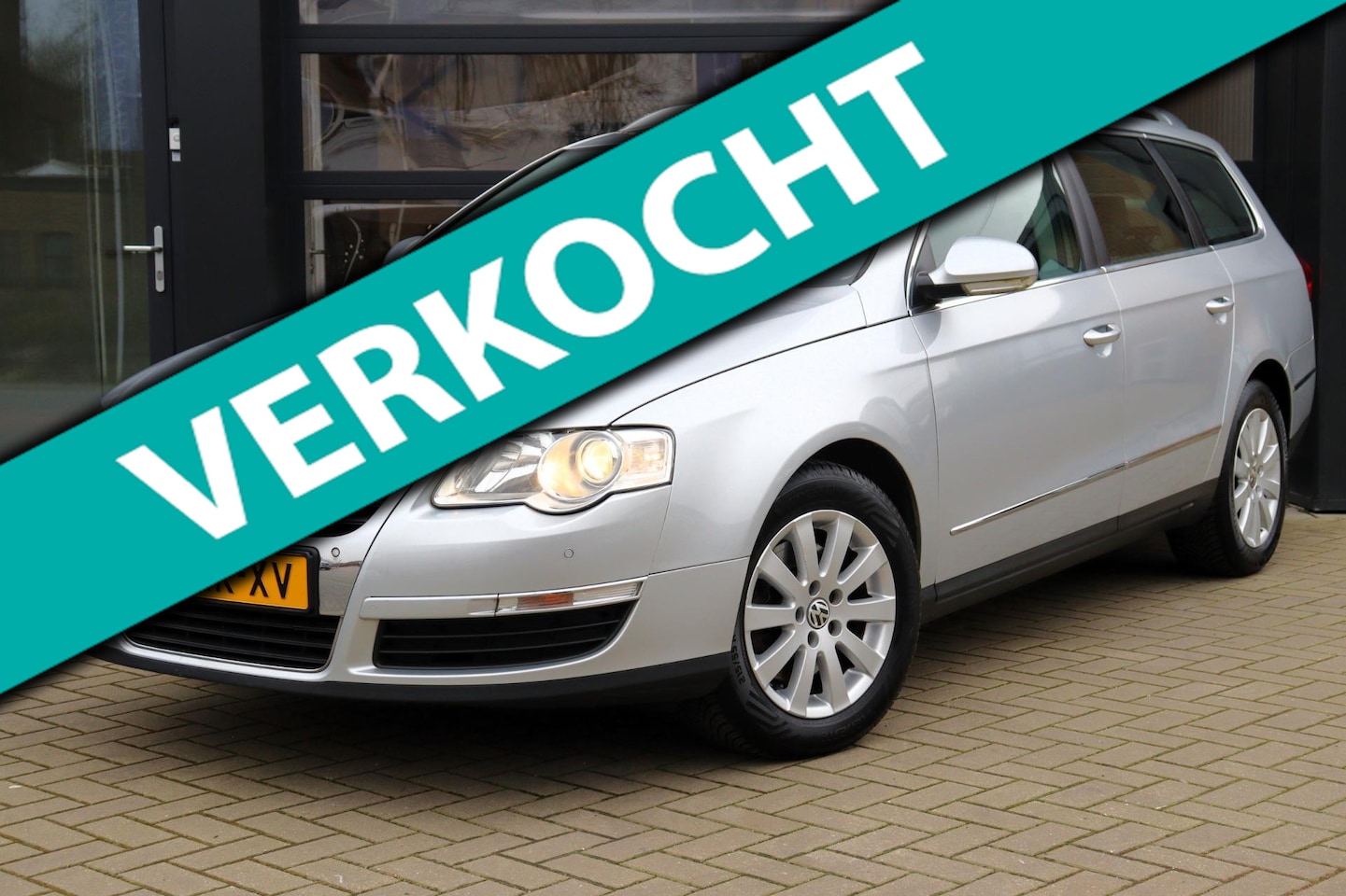 Volkswagen Passat Variant - 2.0 FSI Comfortline Business 150 PK | Cruise Control | Trekhaak | Climate control | NAP - AutoWereld.nl