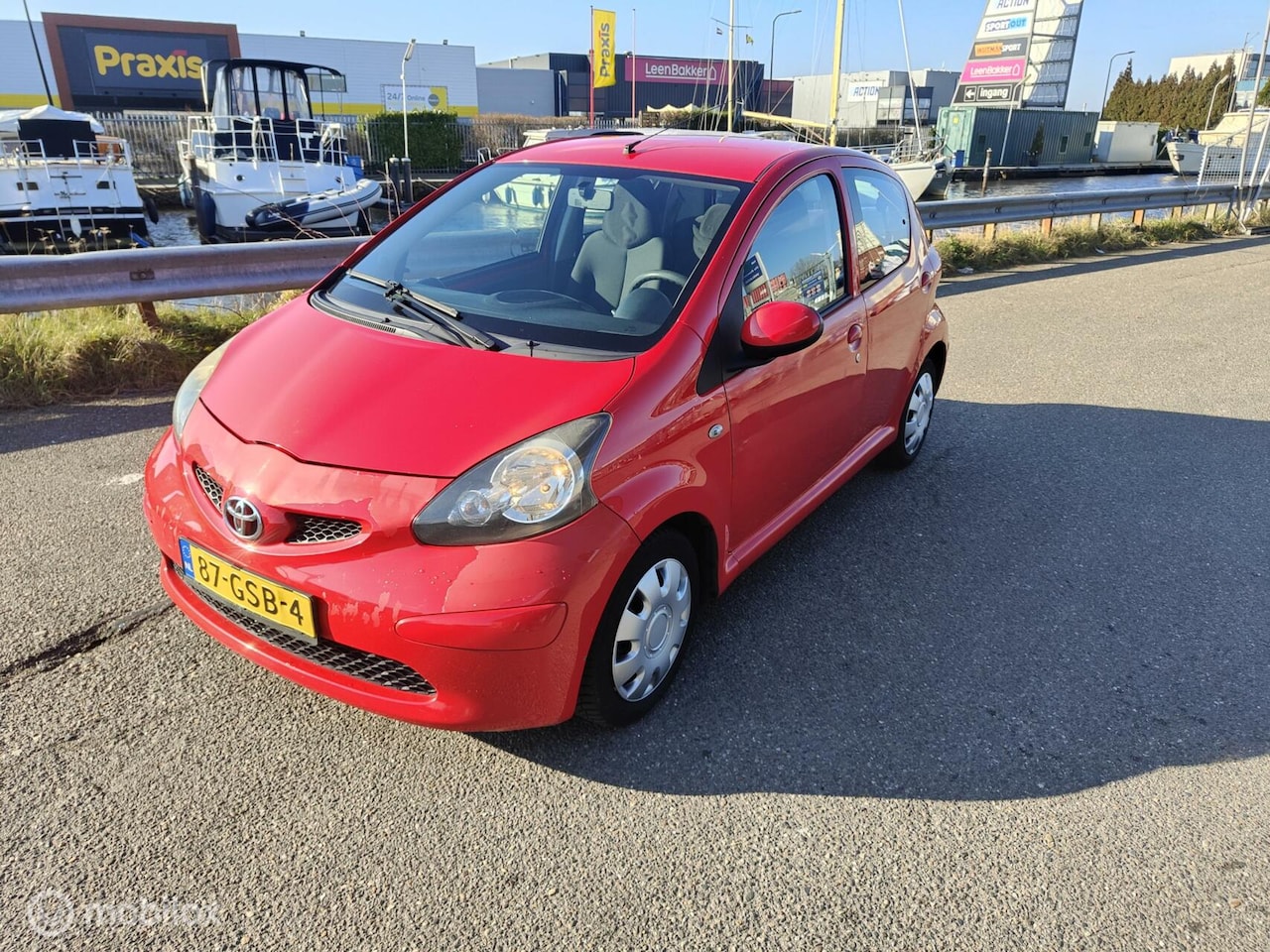 Toyota Aygo - 1.0-12V + AUTOMAAT,AIRCO, 5 DEURS, 139000 KM *** - AutoWereld.nl